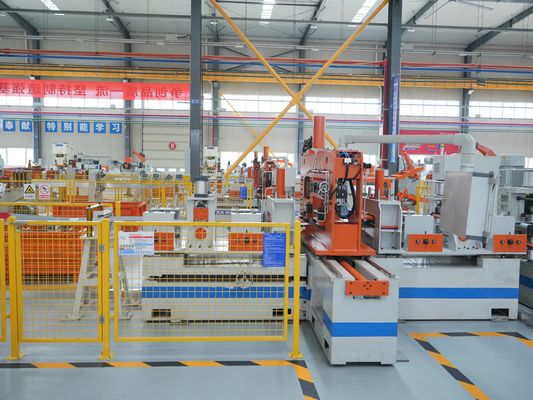 kopen Aanpasbare kleur Automatische rollenvormende machine 10-15m/min Productielijn voor staal steigerplanken online manufacture