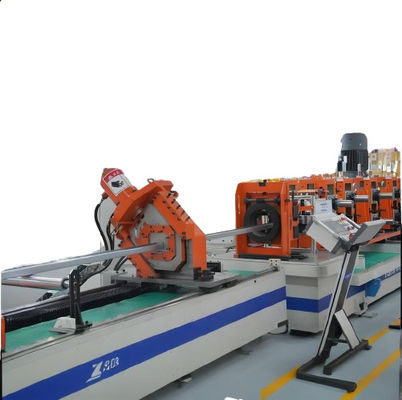 kopen Automatische bracketrackvormmachine 6000mm Solar Energy Cold Forming Machine online manufacture
