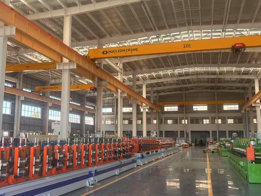 Volledig automatische zonne-energie-rolvormende machine 300 slagen/min